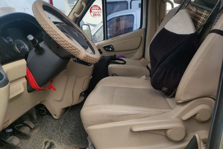 Used Foton Toano 2023 2.0T Automatic Jixiang Long-Wheelbase Mid-Height Rear Single Tire 7/9-Seater
