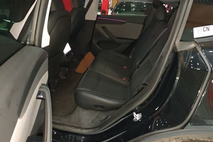 Used Tesla Model Y 2025 Rear-Wheel-Drive Version