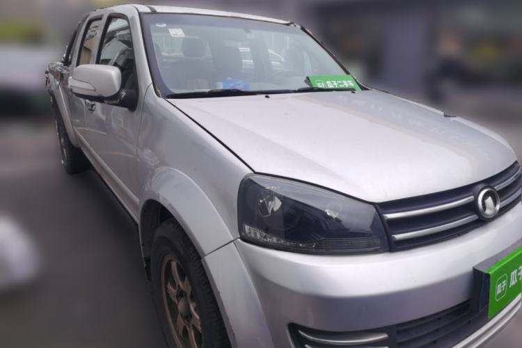 Used Great Wall Wingle 5 2014 2.4L European Version Two-Wheel Drive Entry-Level Big Double-Cab 4G69S4N Front Right 45 Deg