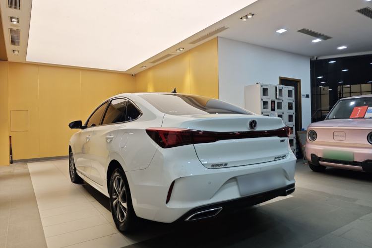 Used Changan Eado 2023 Changan Edition PLUS Blue Whale NE 1.4T GDI DCT Prestige Version
