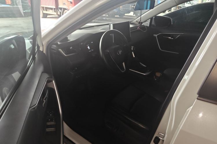 Used Toyota RAV4 2020 2.0L CVT Two-Wheel Drive Fashion Edition Driver Seat