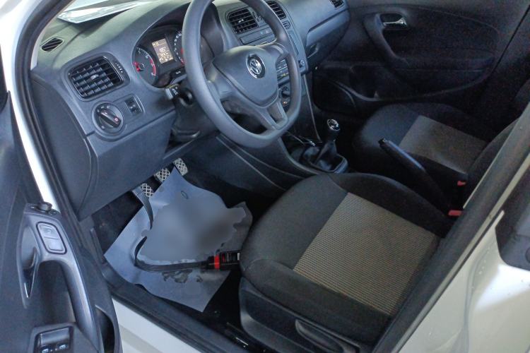 Used Volkswagen Polo 2016 1.4L Manual Fashion Model Left Front Seat