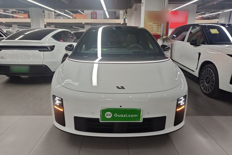 Used Li Auto i6 2025 Model Two-Wheel-Drive Standard Type
