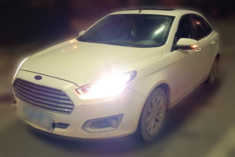 Used Ford Escort 2015 1.5L Manual Fashion Edition