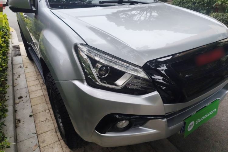 Used Isuzu mu-X 2020 1.9T Diesel Automatic 4x4 Enjoyment Edition 5 Seats China VI Standard
