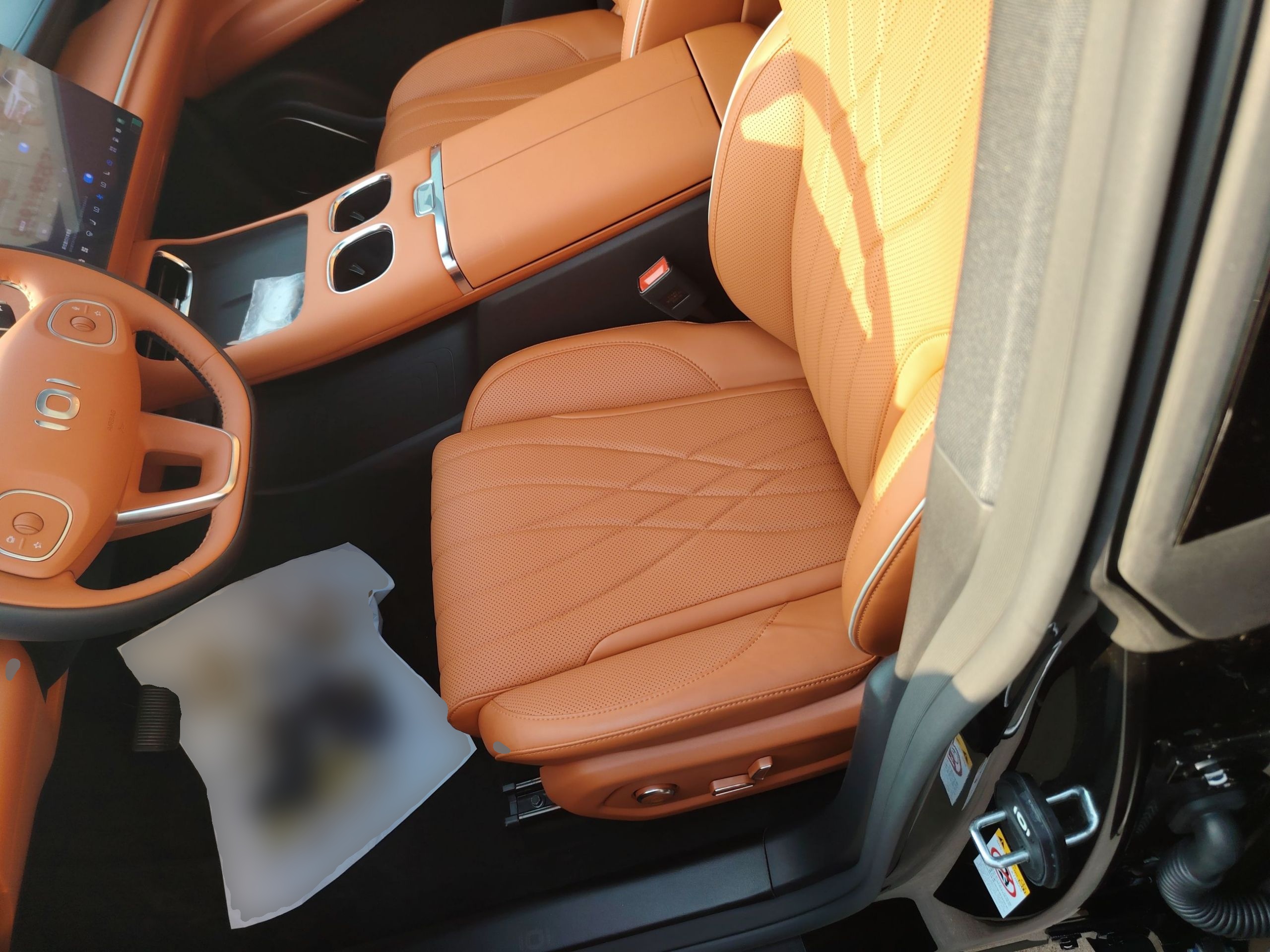 Переднее сиденье в автомобиле