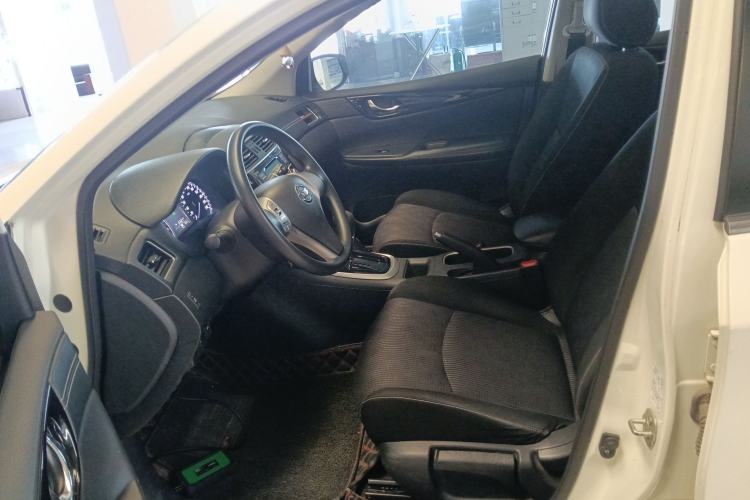 Used Nissan Tiida 2016 1.6L CVT Cool Dynamic Edition Left Front Seat