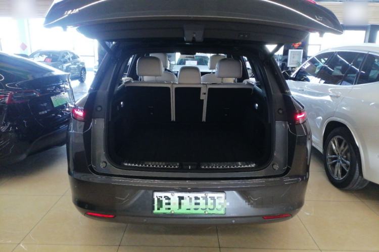 Used Li Auto L7 2023 Pro Model
