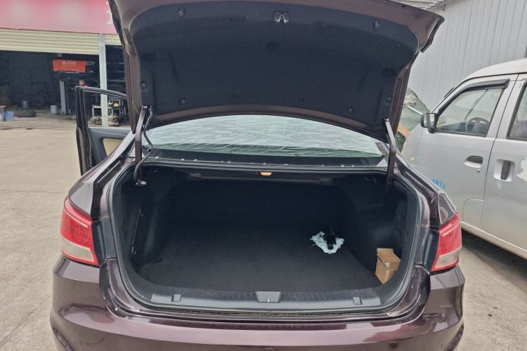 Used Haima Fumei 2014 M5 1.6L Automatic Elite Model Trunk