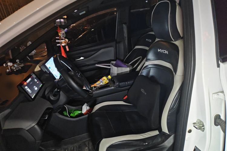 Used Hycan Z03 2022 510 km Range Trendy Cool Version 160 kW 61.13 kWh Left Front Seat