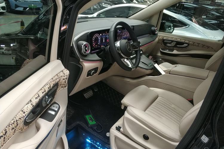 Used Mercedes-Benz V-Class 2024 V 300 L Long Wheelbase Prestige Edition