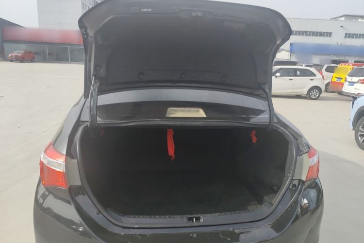Used Toyota Corolla 2014 1.6L Manual GL Trunk