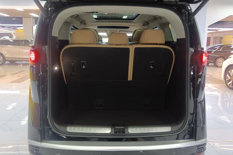 Used Denza D9 2024 DM-i 980 Four-Wheel Drive Flagship Model
