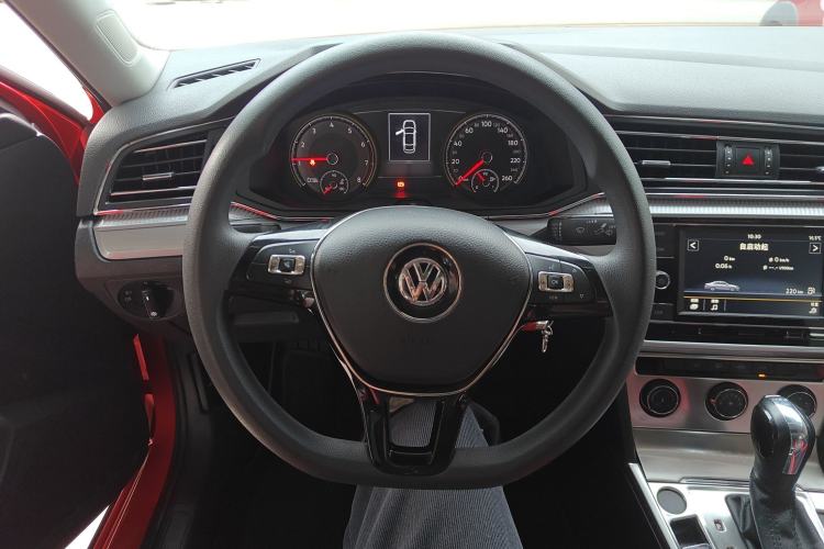 Used Volkswagen Lamando 2019 230TSI DSG Vision Edition China VI Standard Steering Wheel