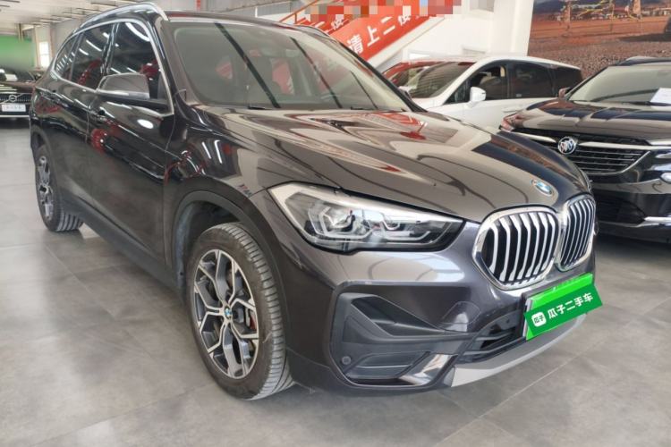 Used BMW X1 2022 sDrive25Li Leading Model Front Right 45 Deg