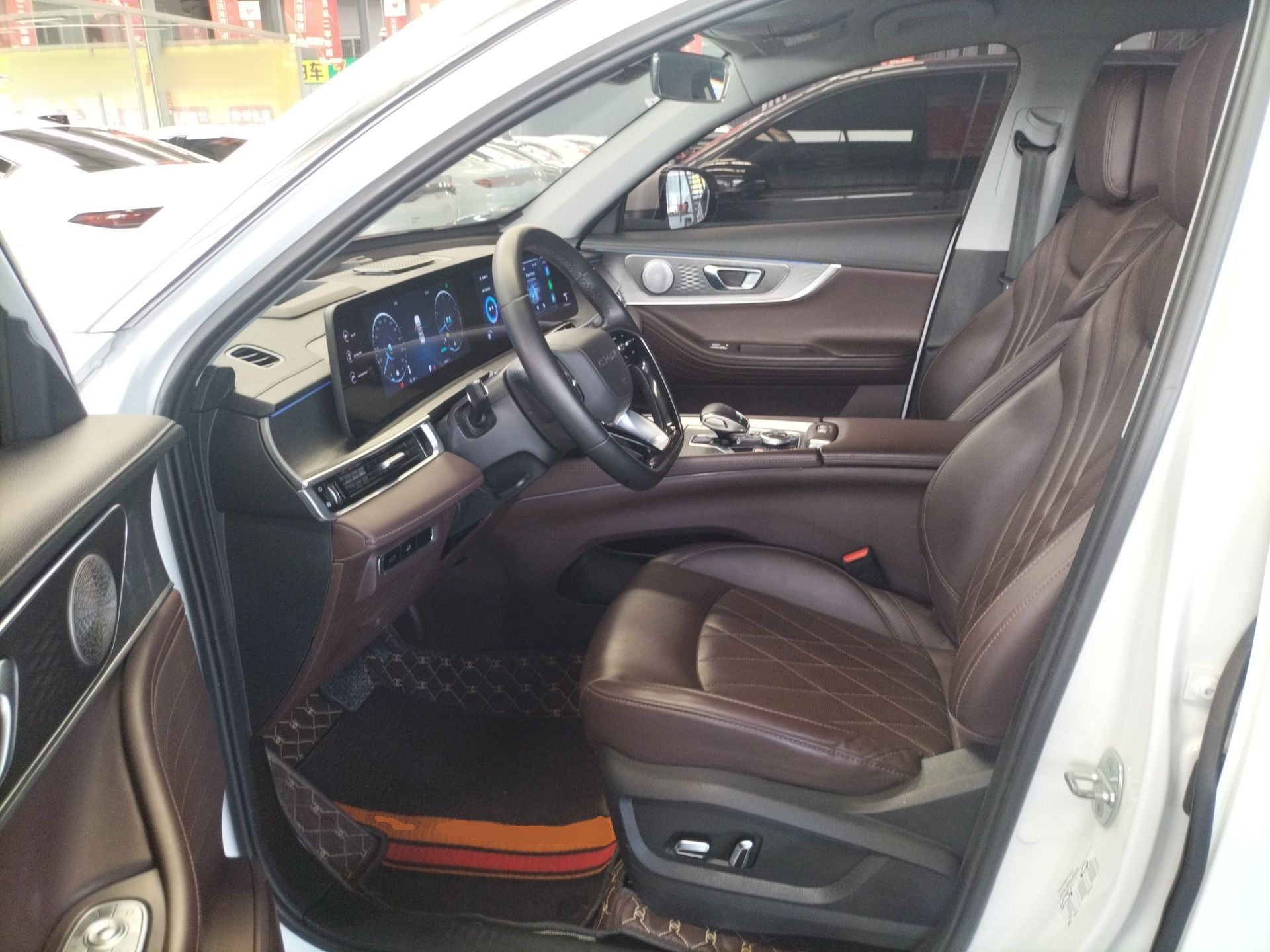 Переднее сиденье в автомобиле