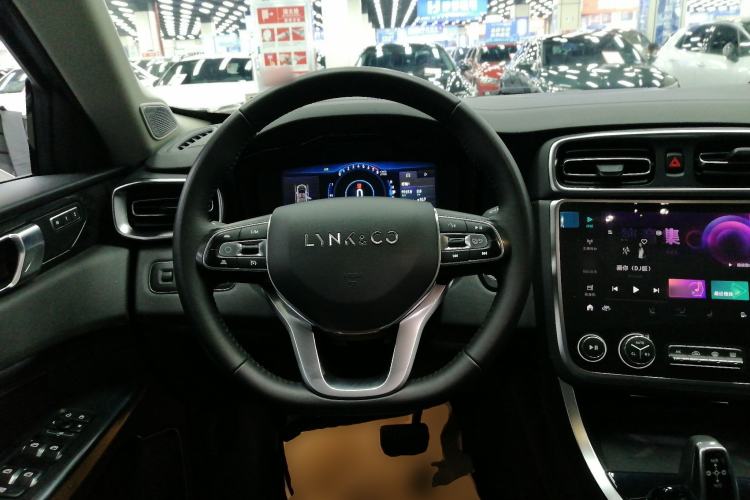 Used Lynk & Co 01 2019 2.0T Two-Wheel Drive Zhaopu Version China VI Standard
