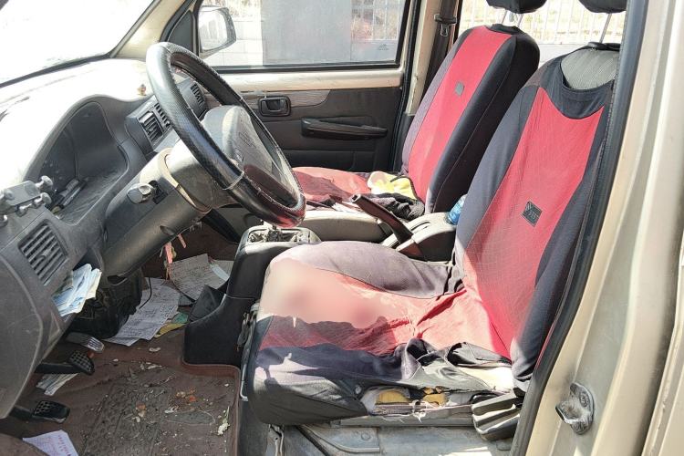 Used Wuling Rongguang 2011 1.2L Base Version
