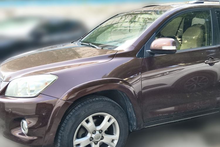 Used Toyota RAV4 2010 2.0L Automatic Deluxe Upgrade Edition