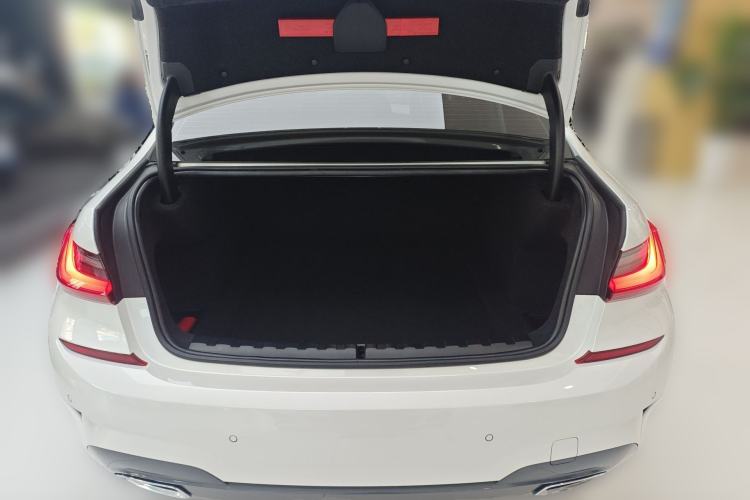 Used BMW 3 Series 2022 Restyled 320Li M Sport Package Trunk