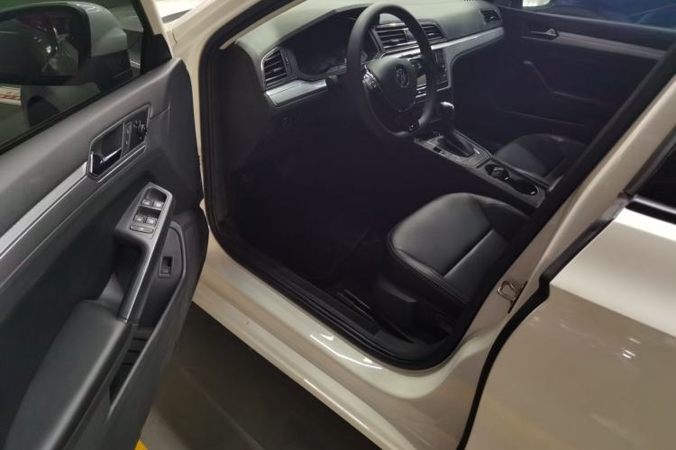 Used Volkswagen Lamando 2019 230TSI DSG Fashion Edition China VI
