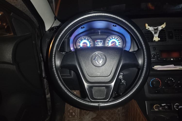 Used Dongfeng Fengon 330 2014 1.5L Manual Utility Version DK15 Steering Wheel