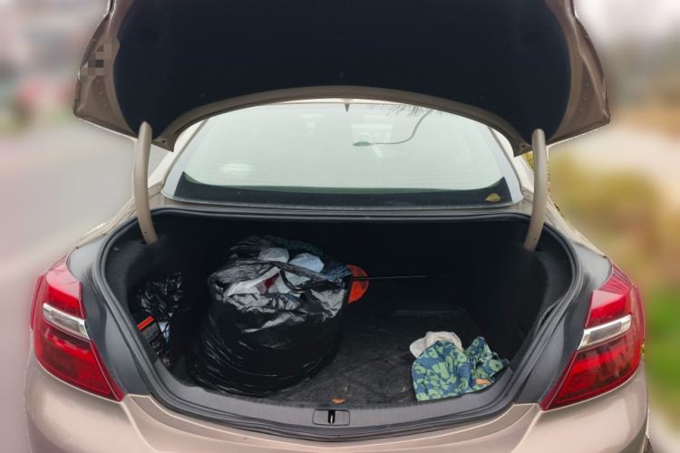 Used Buick Regal 2014 1.6T Fashionable Tech Edition Trunk