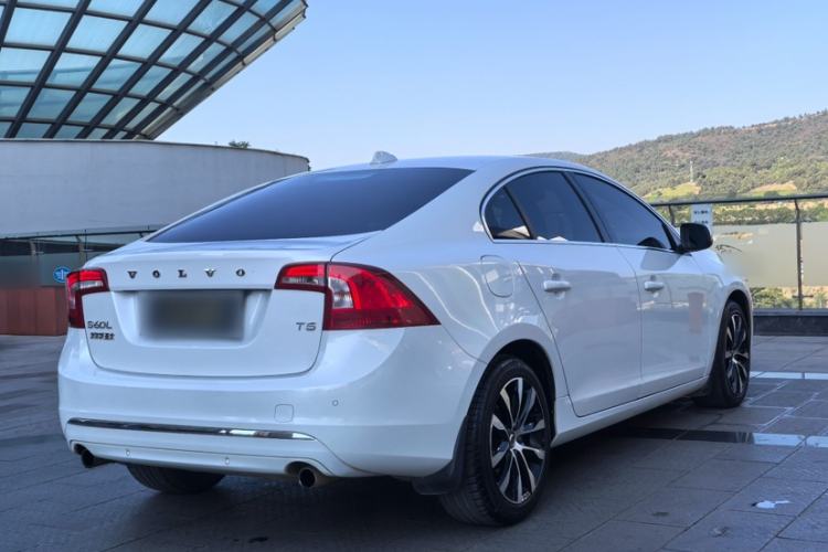 Used Volvo S60 2019 S60L Facelift T5 Intelligent Advanced Edition
