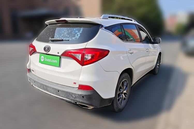 Used BYD Song 2017 Gaishi Upgrade Edition 1.5TI Manual Elite Model