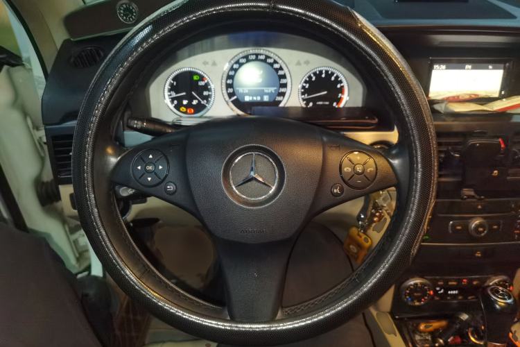 Used Mercedes-Benz GLK-Class 2011 GLK 300 4MATIC Dynamic Model