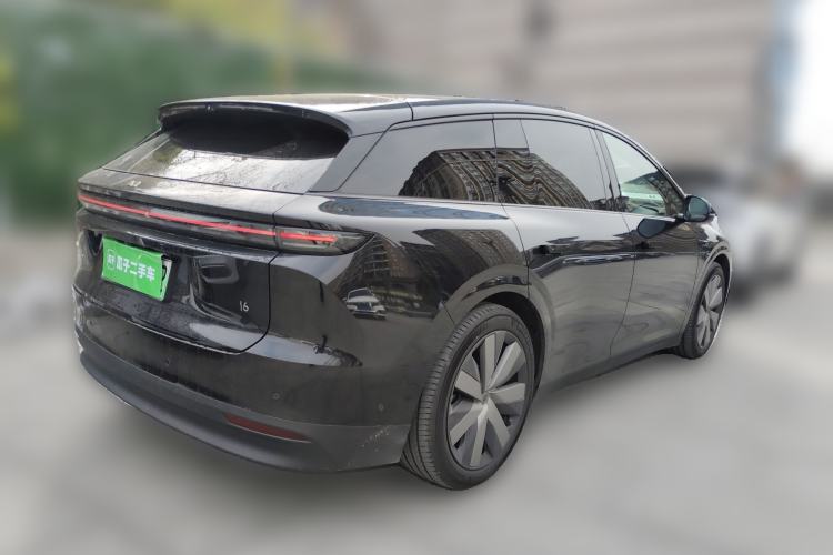 Used Li Auto i6 2025 Model Four-Wheel-Drive Standard Type
