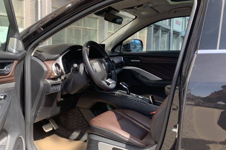 Used Wey VV6 2018 2.0T Two-Wheel-Drive Ultra-Luxury Version China V Standard