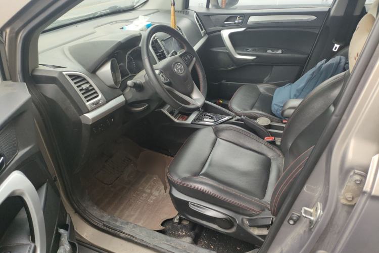 Used JAC Refine S3 2016 1.5L CVT Luxury Smart Version