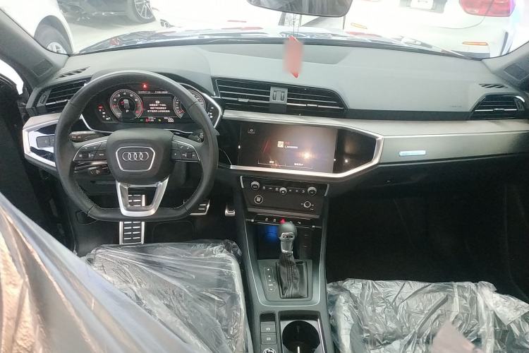 Used Audi Q3 2024 35 TFSI Fashion Dynamic Edition