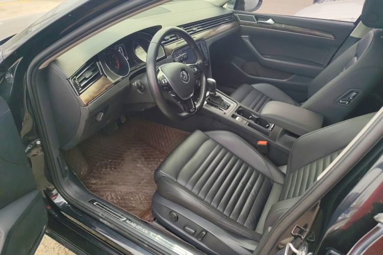 Used Volkswagen Magotan 2019 330TSI DSG Luxury Version China VI Standard
