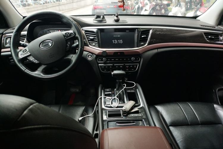 Used GAC Trumpchi GS8 2017 320T Two-Wheel Drive Luxury Smart Connectivity Version (7 Seats)