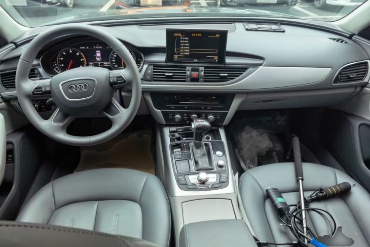 Used Audi A6L 2014 TFSI Standard Model Center Console