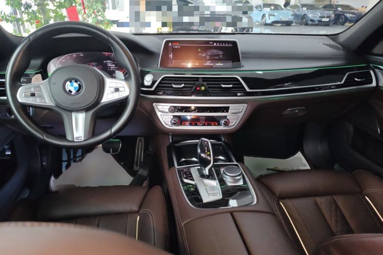 Used BMW 7 Series 2021 730Li M Sport Package Center Console