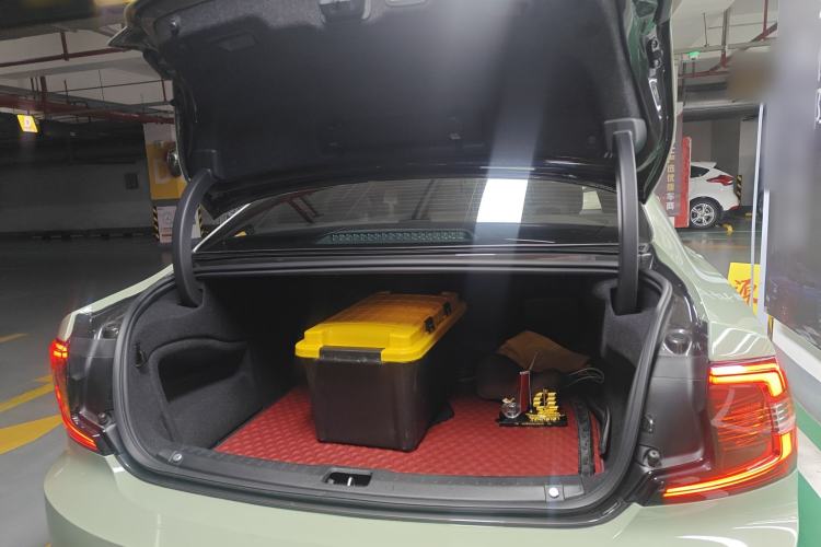 Used Volvo S90 New Energy 2022 T8 eDrive Hybrid Luxury Edition
