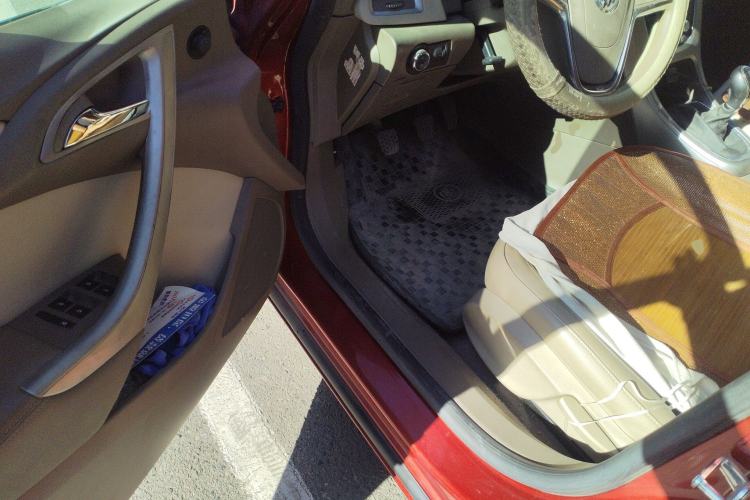 Used Buick GT 2013 GT 1.6L Manual Entry-Level Model