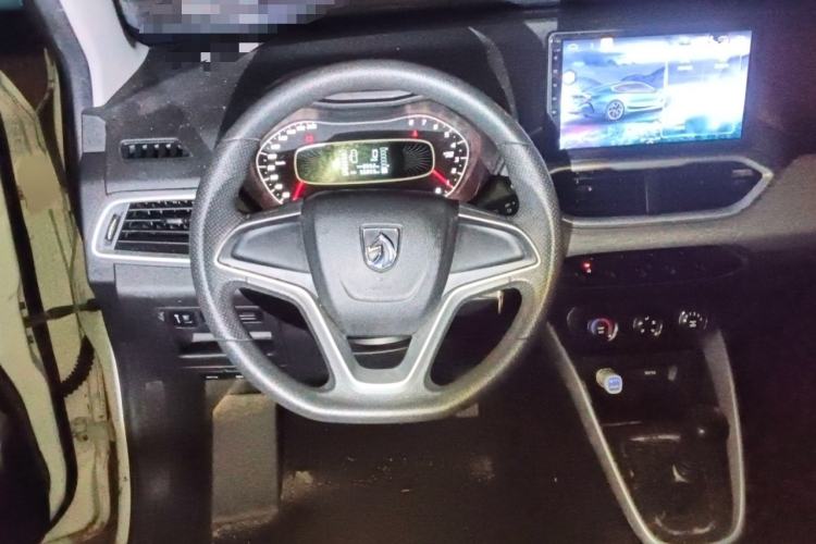 Used Baojun 510 2017 1.5L manual Comfort trim
