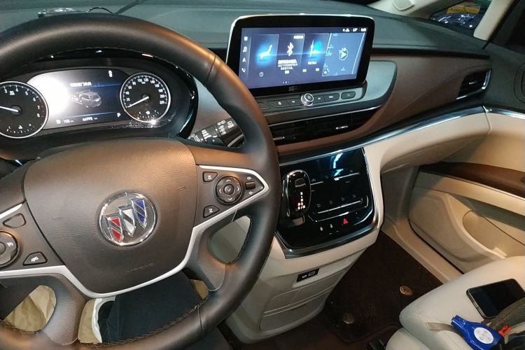 Used Buick GL8 2023 Land Executive Class Smart Enjoyment Model