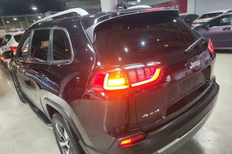 Used Jeep Cherokee 2020 2.0T Four-Wheel Drive Elite Edition Rear Left 45 Deg