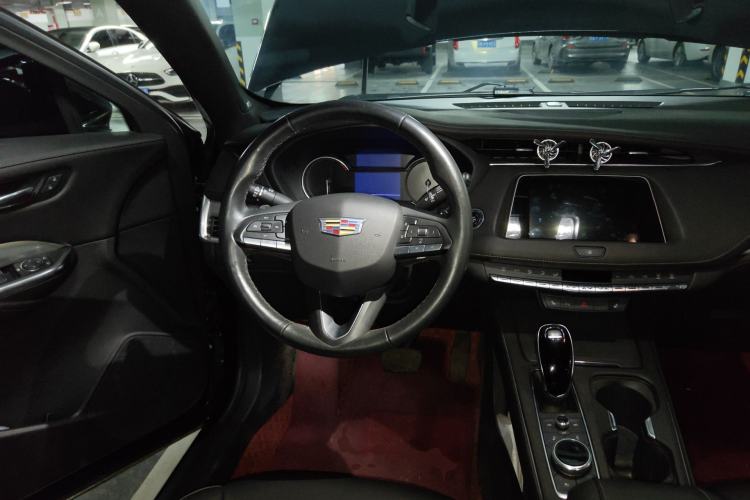 Used Cadillac XT4 2021 28T Two-Wheel Drive Leading Version Steering Wheel