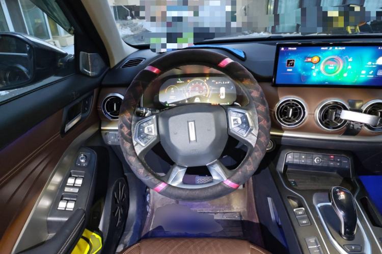 Used Wey VV6 2020 2.0T Two-Wheel Drive Smart Enjoyment+
