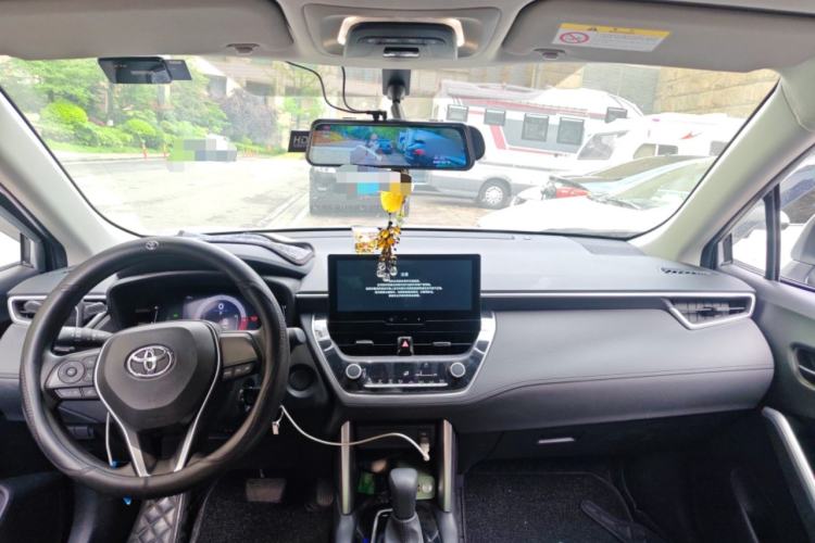 Used Toyota FRONTLANDER 2023 2.0L CVT Elite Edition Center Console