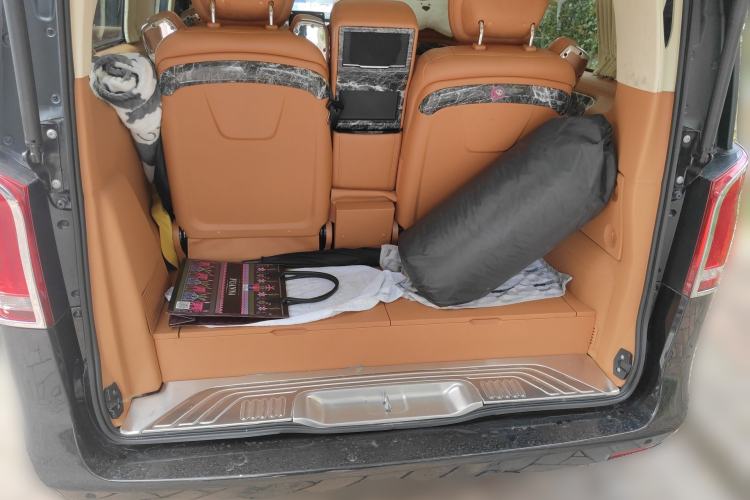 Used Mercedes-Benz V-Class 
