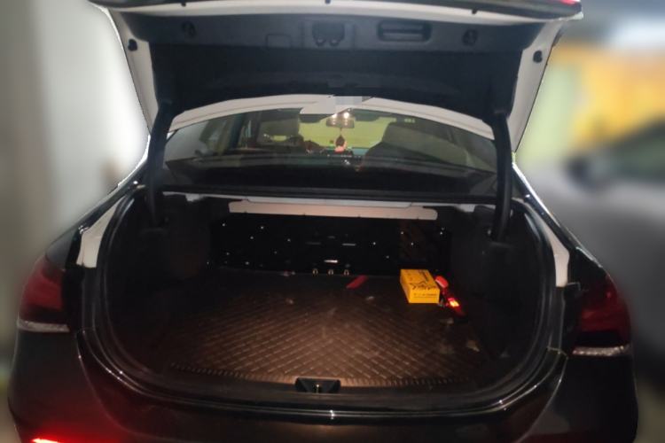 Used Mercedes-Benz A-Class 2022 Revised Version A 200 L Sport Sedan Fashionable Style Trunk