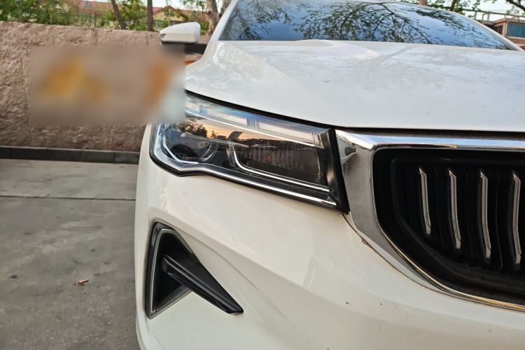 Used Geely Auto Emgrand 2023 4th Generation Champion Edition 1.5L CVT Prestige Model Right Front Headlight