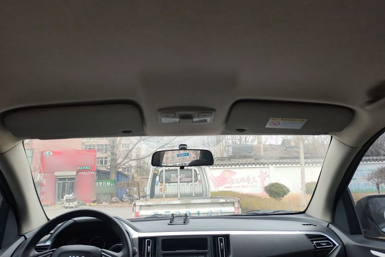 Used Isuzu JLM 2022 2.8T Classic Diesel Two-Wheel Drive Comfort Version with Standard Wheelbase – JE493ZLQ6E Headliner